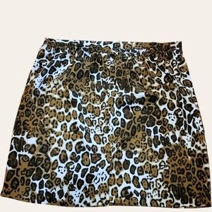 ALLISON WOODS Leopard Print Skirt Plus Sz. 30W elastic back